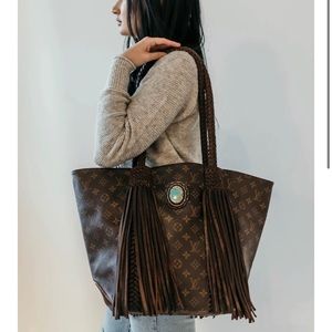 Louis Vuitton purse